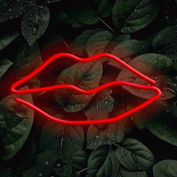 Lips LED Neon Sign - Planet Neon