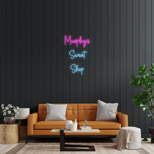 Enseigne Néon Personnalisée avec 3 Lignes Personnalisées - Made in London - Editeur en Ligne - LED Neon Light