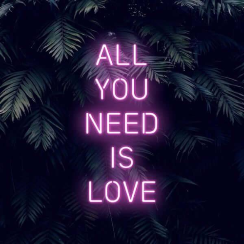 All You Need Is Love Caps LED Neon Sign - Gemaakt in Londen Inspirerende neonborden