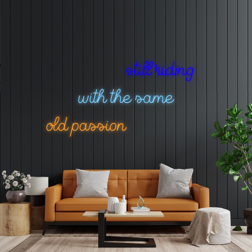 Segno neon personalizado com 3 linhas personalizadas - Made a Londra - Editor online - LED Neon Light