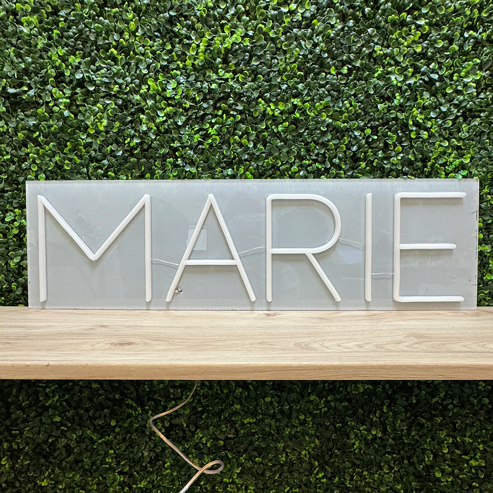 Marie RS LED Neon Skilt - Made In London